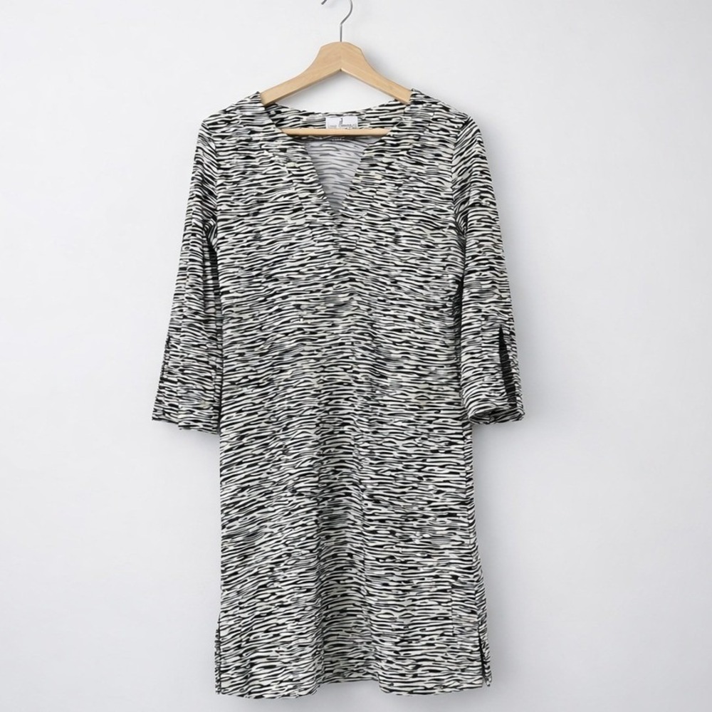 Jude Connally Zebra Print Dress Medium Black Cream Stretch Knit Classic Travel